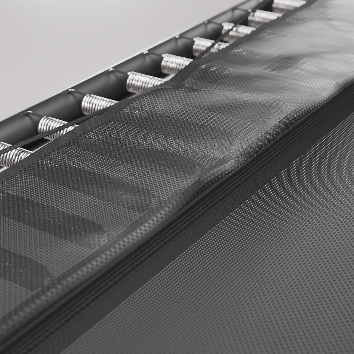 Detailansicht der Federabdeckung des ACON HD Trampolins.