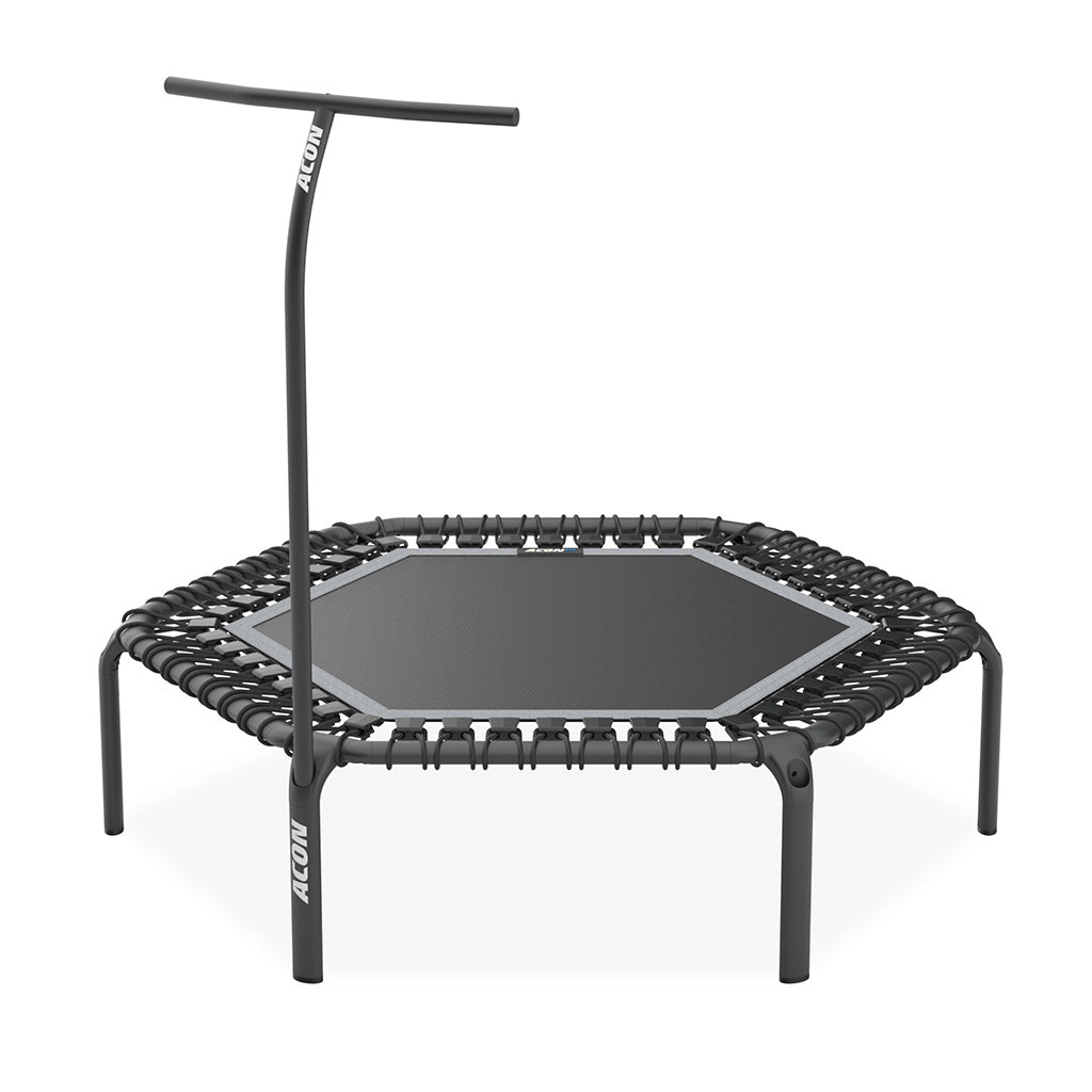 Schwarzer Lenker für ACON FIT-Trampolin an sechseckigem FIT-Trampolin befestigt